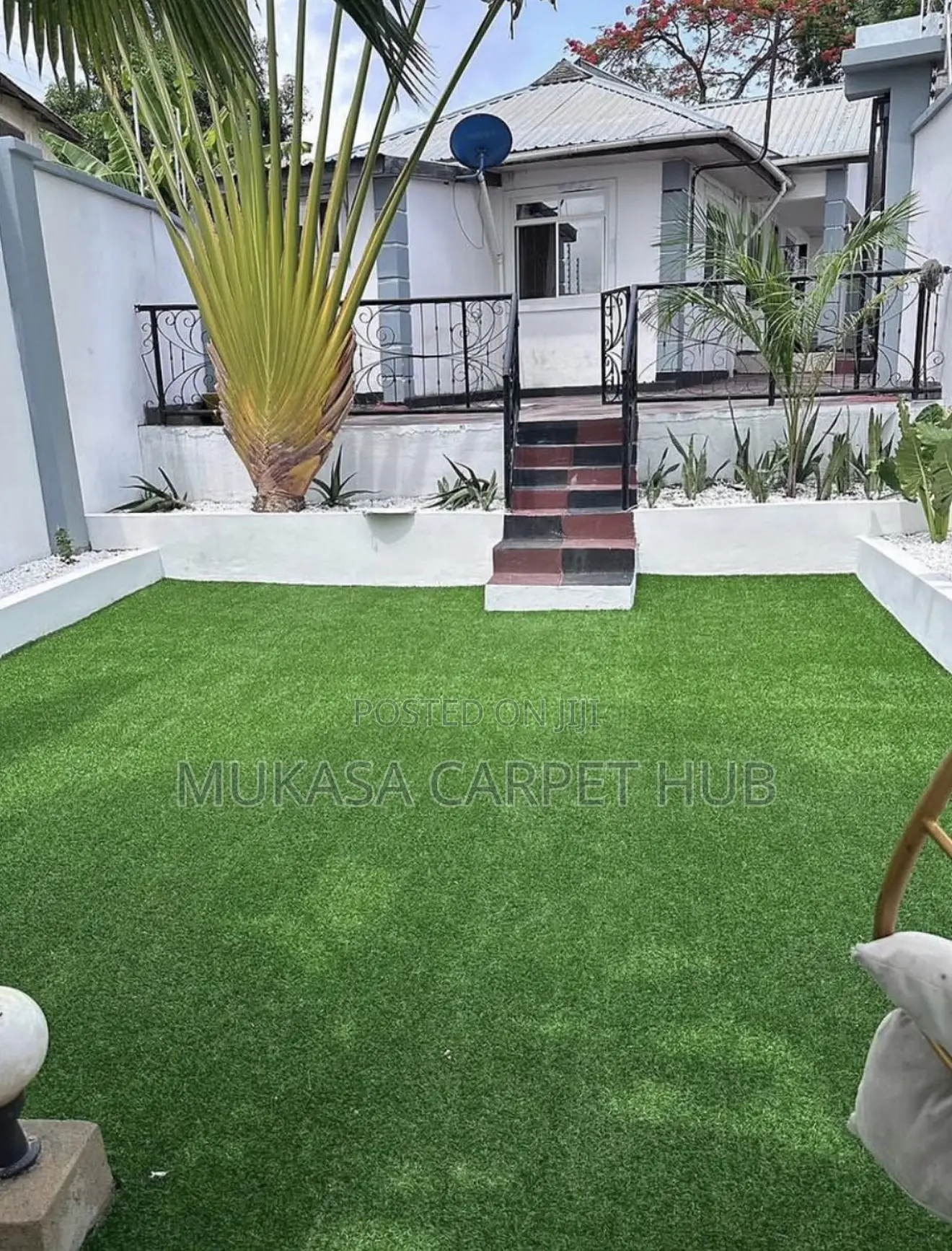 The Secret Behind Beautiful Modern Homes Is Grass Carpet