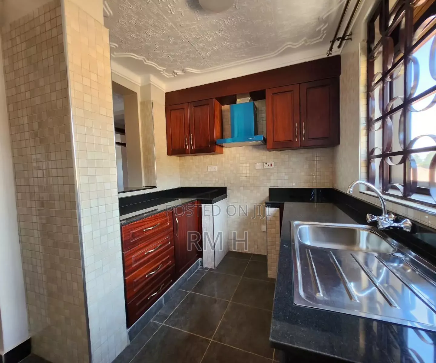 2bdrm Apartment in Muyenga, Central Division for rent
