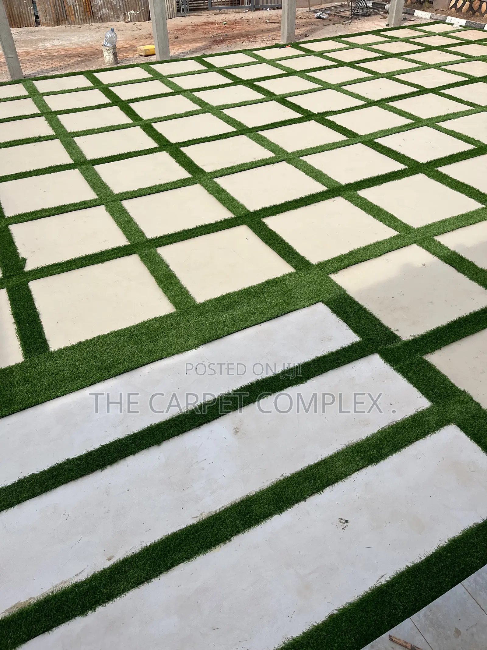 Hotel Grass View Beauty Per Squaremeter