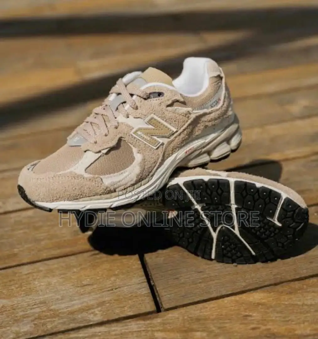 Classic N Sneakers