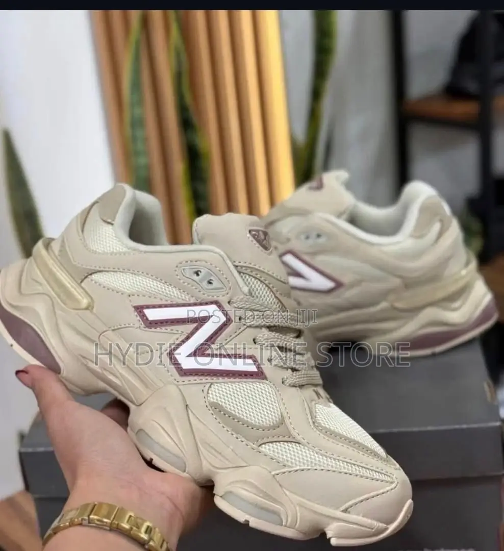 Classic N Sneakers