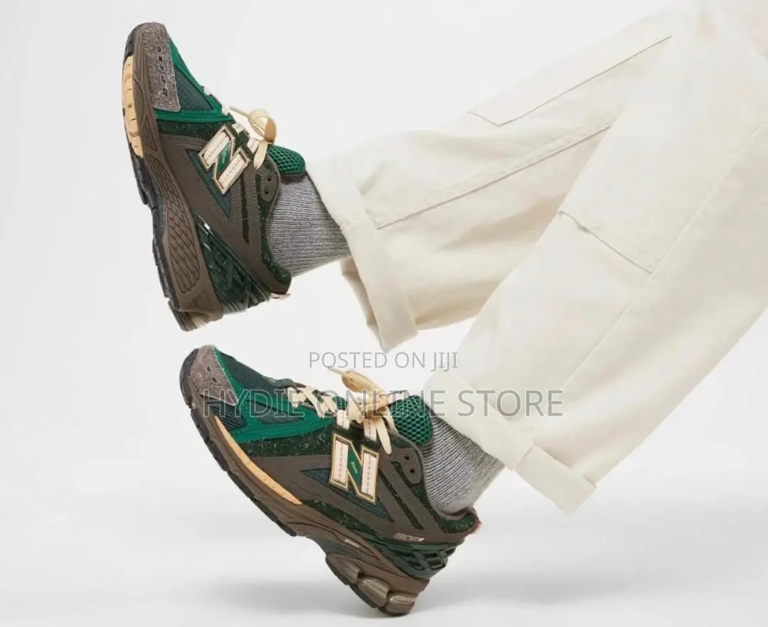 Classic N Sneakers
