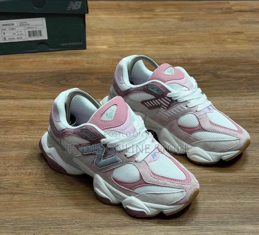 Classic N Sneakers