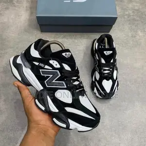 Classic N Sneakers