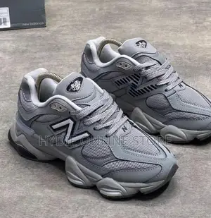 Classic N Sneakers