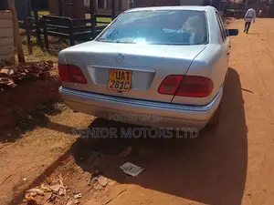 Mercedes-Benz E200 2000 Silver