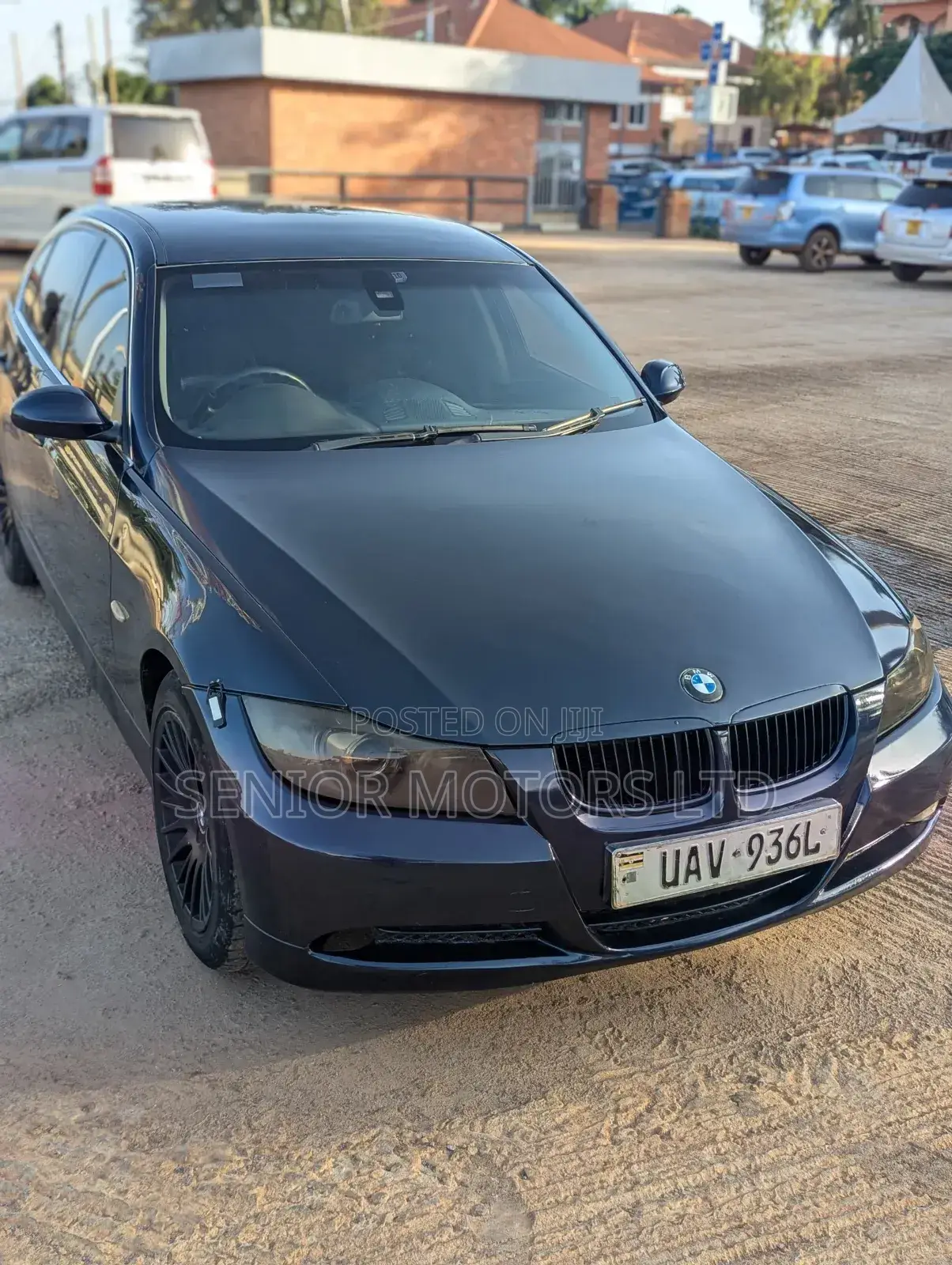 BMW 320i 2010 Blue