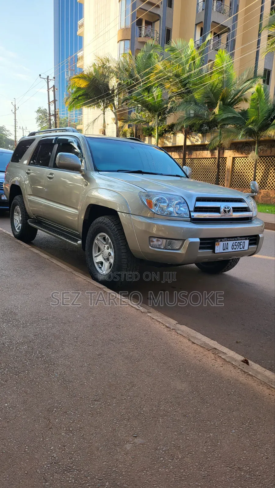 Toyota Hilux Surf 2006 Gold