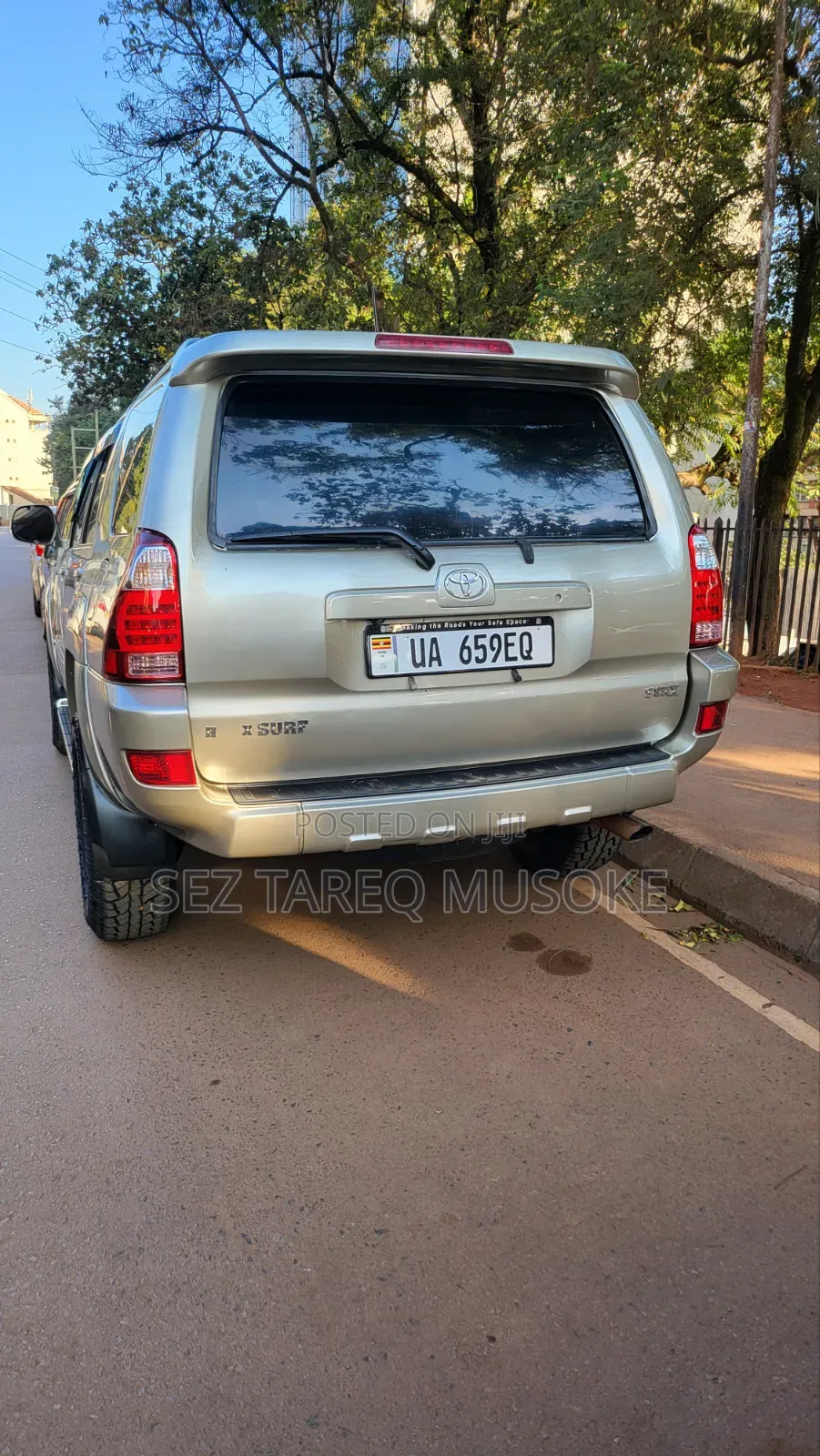 Toyota Hilux Surf 2006 Gold