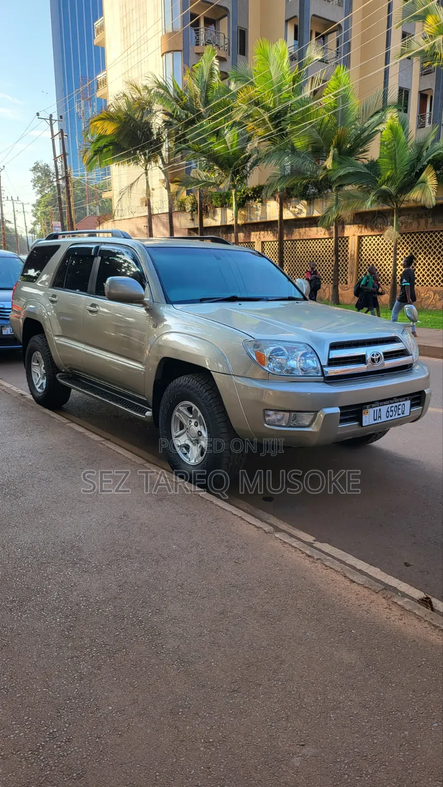 Toyota Hilux Surf 2006 Gold