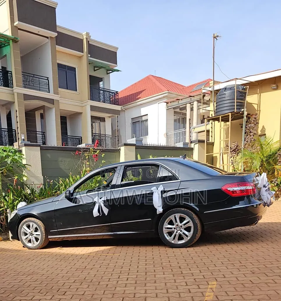 Mercedes-Benz E350 2010 Black