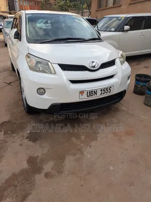 Toyota IST 2009 White