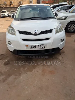 Toyota IST 2009 White