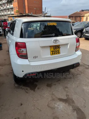 Toyota IST 2009 White