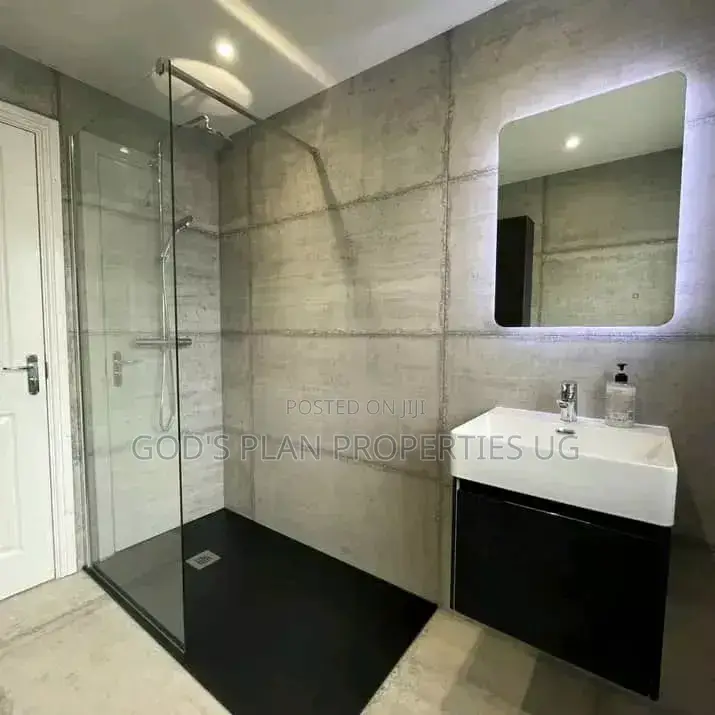 3bdrm Apartment in Calf Estate Kololo, Central Division for rent