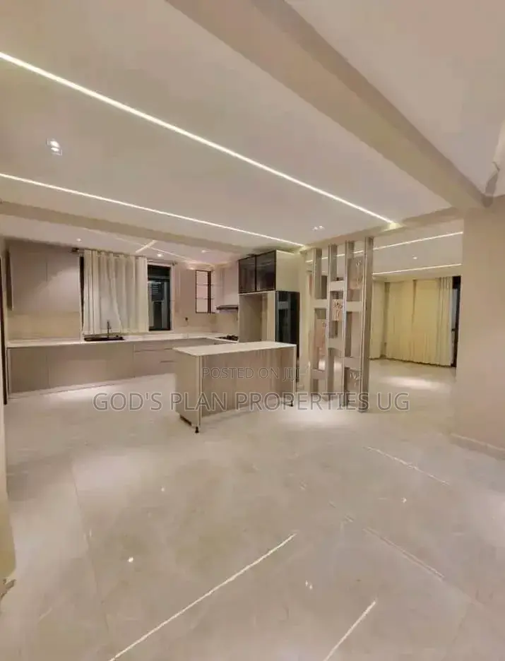 3bdrm Apartment in Calf Estate Kololo, Central Division for rent