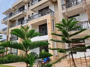 3bdrm Apartment in Calf Estate Kololo, Central Division for rent