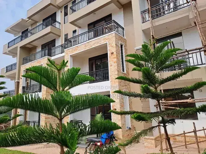 3bdrm Apartment in Calf Estate Kololo, Central Division for rent