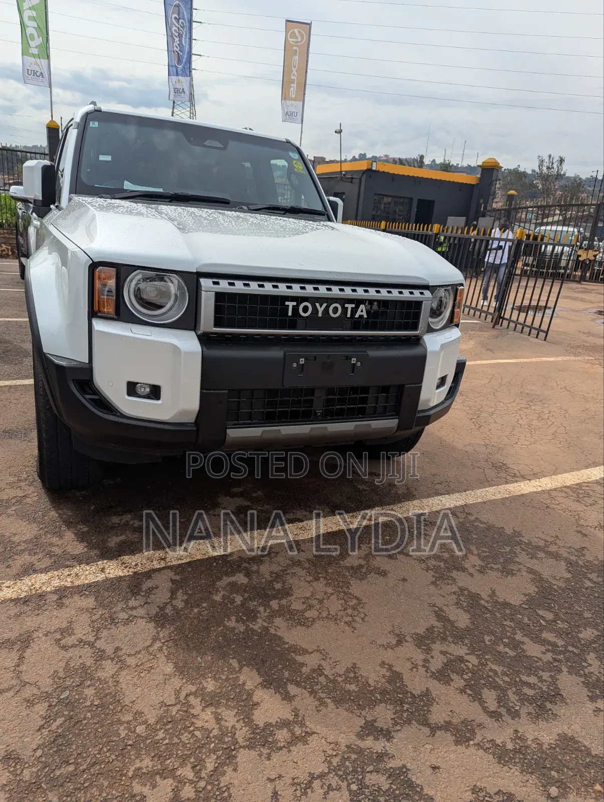 Toyota Land Cruiser Prado 2023 White