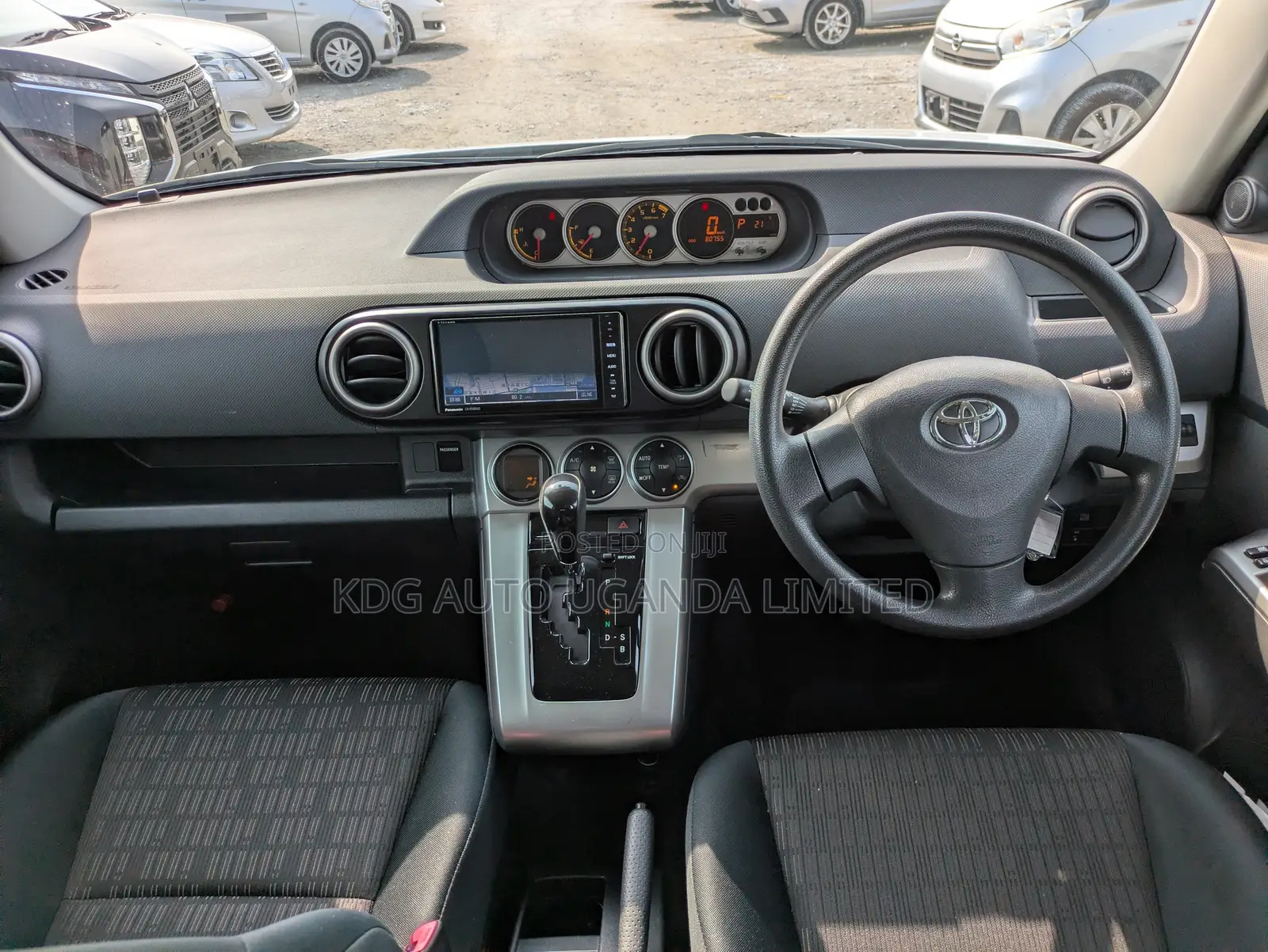 Toyota Corolla Rumion Hatchback 1.5 FWD 2013 Pearl