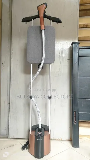 Hoffmans Hm-9080 2-in-1 Garment Steamer.