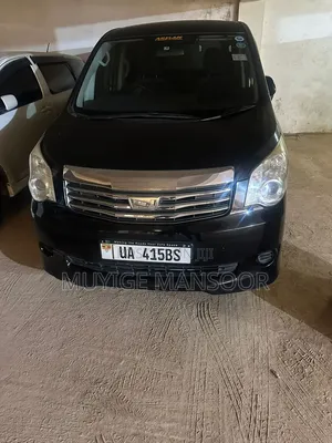 Toyota Noah 2011 Black