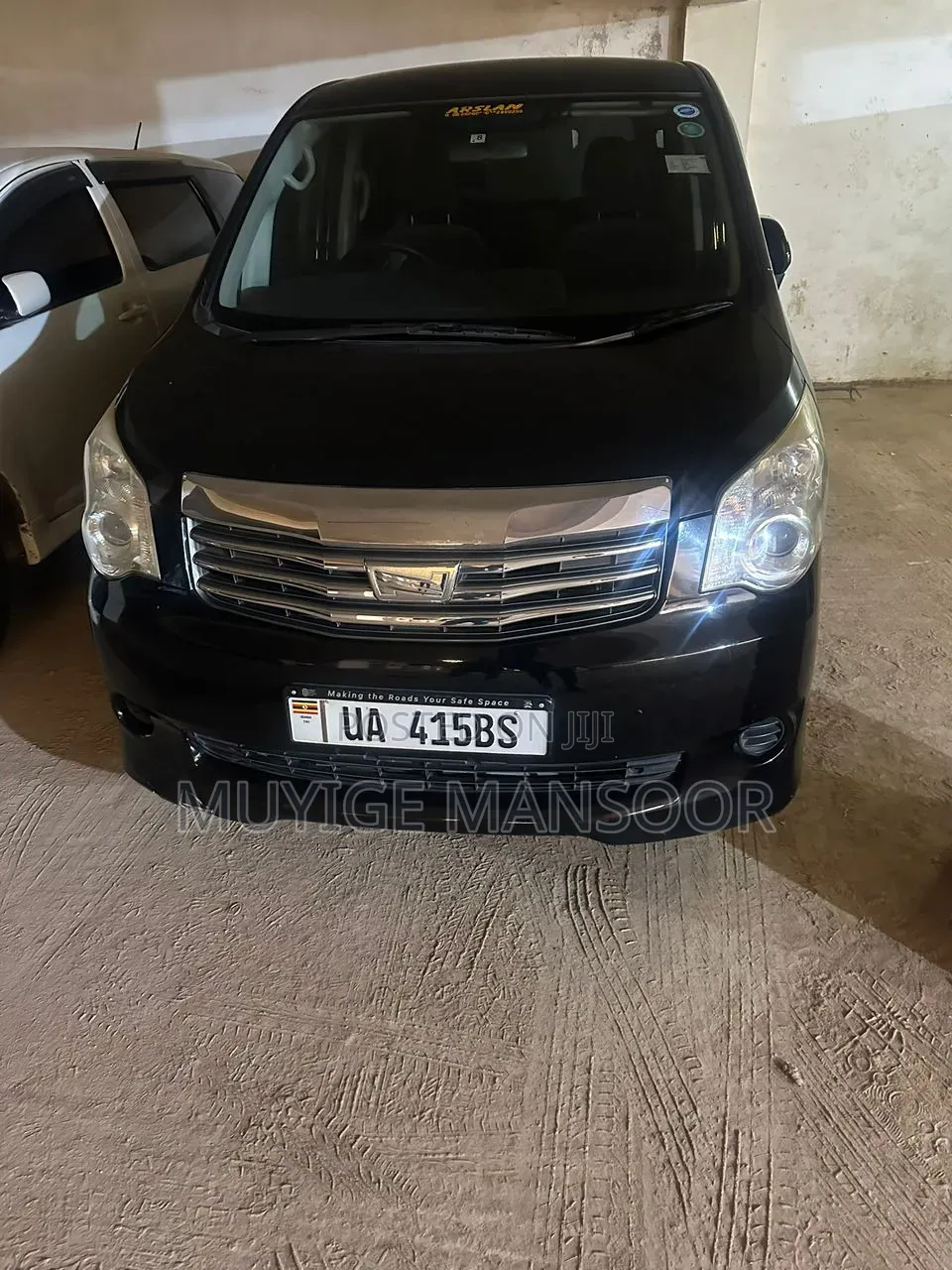 Toyota Noah 2011 Black