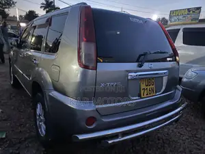 Nissan X-Trail 2.0 Comfort 2004 Silver