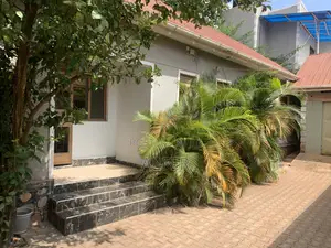 1bdrm Bungalow in Lak Estates, Makindye for rent