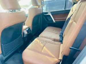 Toyota Land Cruiser Prado 2022 White
