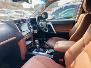 Toyota Land Cruiser Prado 2022 White
