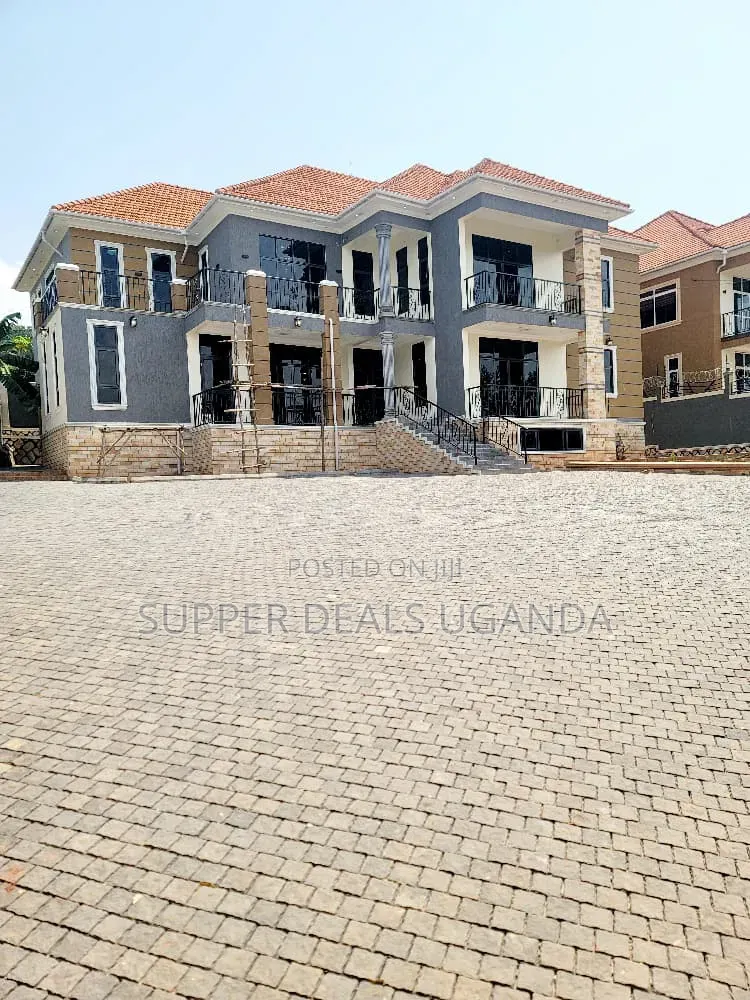 Furnished 6bdrm Duplex in Bukooto, Nakawa for sale