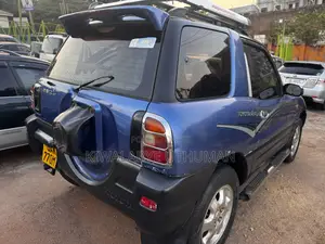 Toyota RAV4 Automatic 2000 Blue