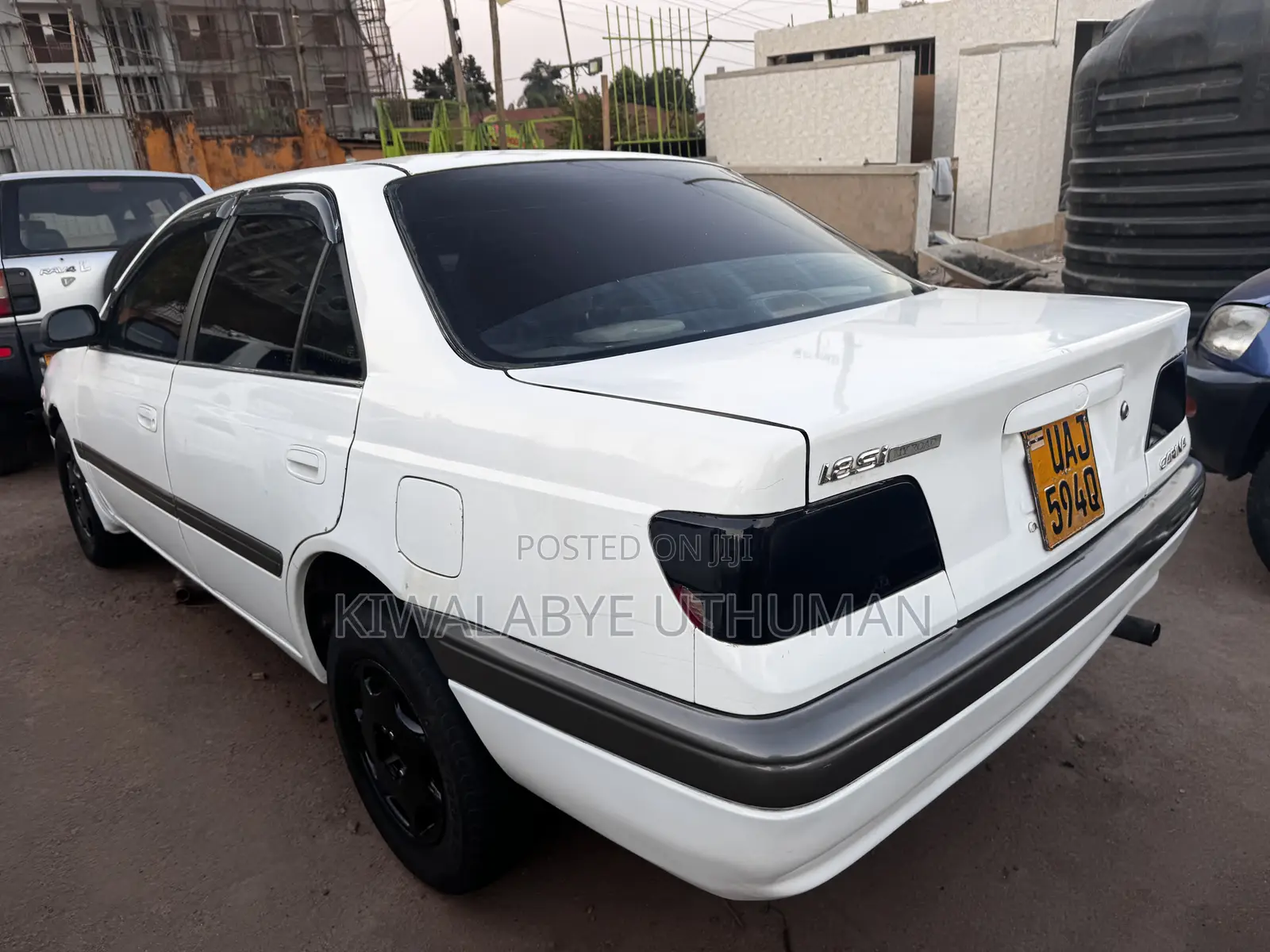 Toyota Carina 2000 White