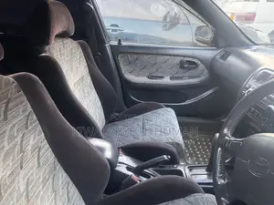Toyota Corolla 2000 Green