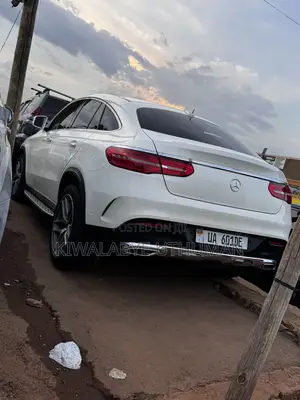 Mercedes-Benz GLE-Class 2016 White