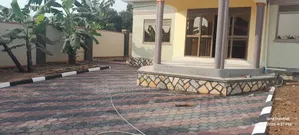 Furnished 3bdrm Bungalow in Kisaasi, Nakawa for sale