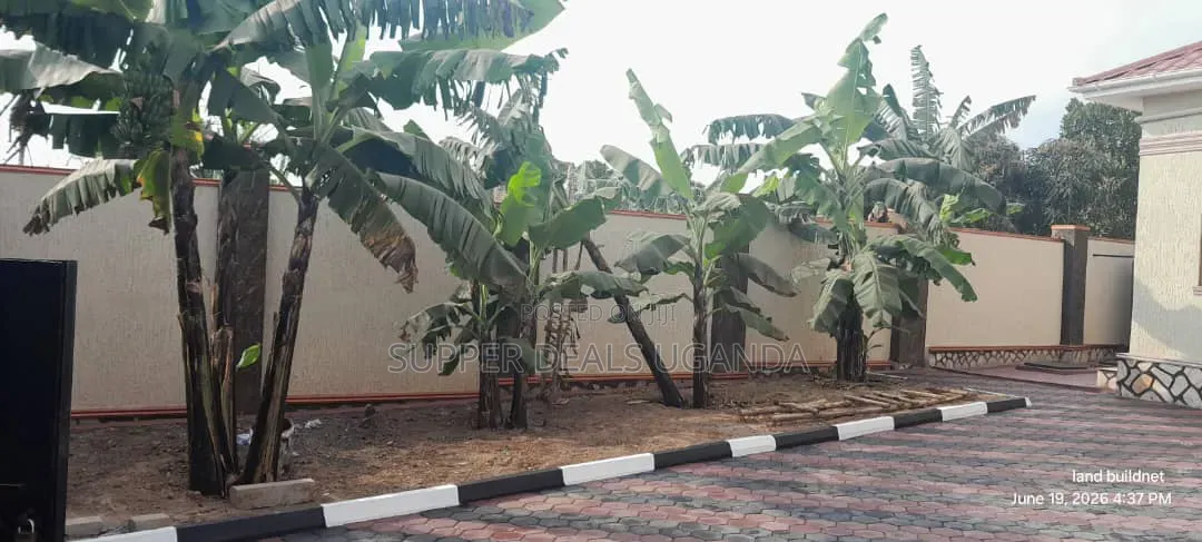 Furnished 3bdrm Bungalow in Kisaasi, Nakawa for sale