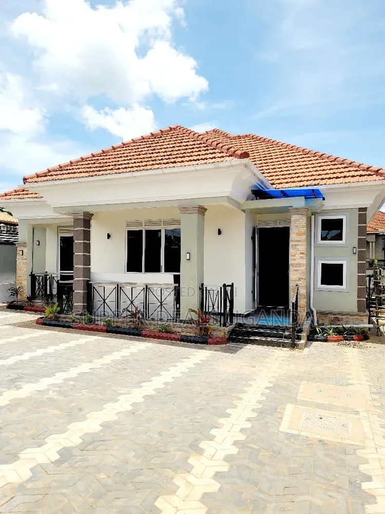 Furnished 4bdrm Bungalow in Kisaasi, Nakawa for sale