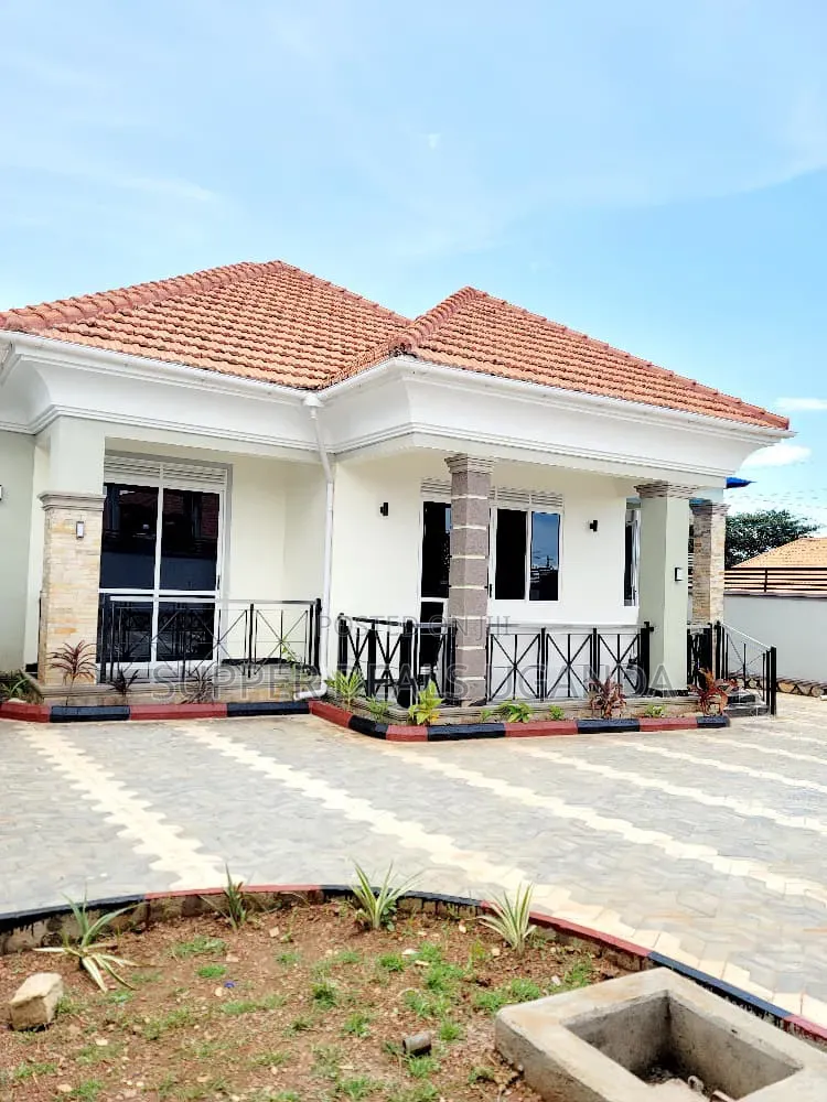 Furnished 4bdrm Bungalow in Kisaasi, Nakawa for sale