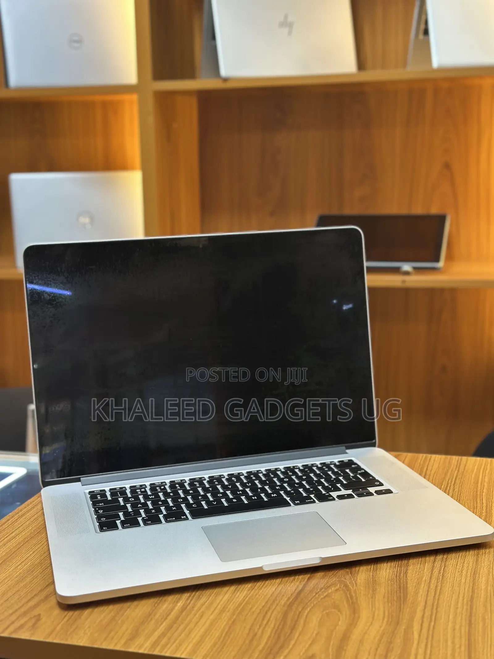 Laptop Apple MacBook Pro 2015 16GB Intel Core i7 SSD 256GB