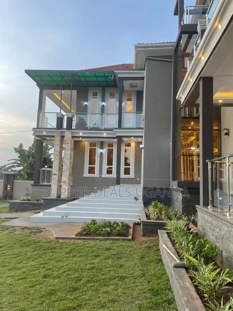 Furnished 8bdrm Duplex in Kyanja, Nakawa for sale