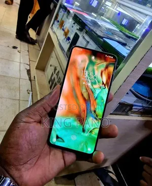 Samsung Galaxy A70 128 GB White