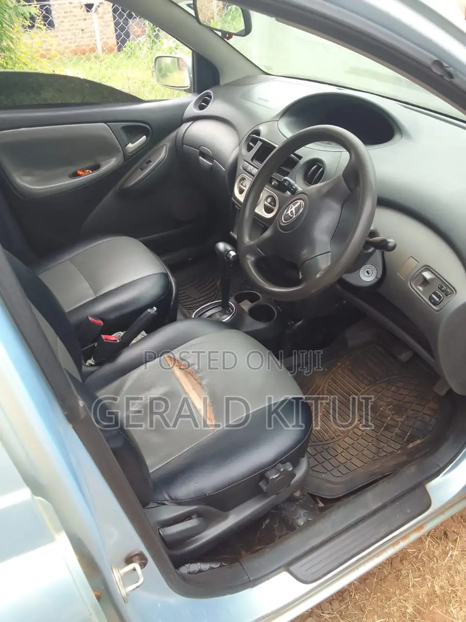 Toyota Vitz 2003 Blue