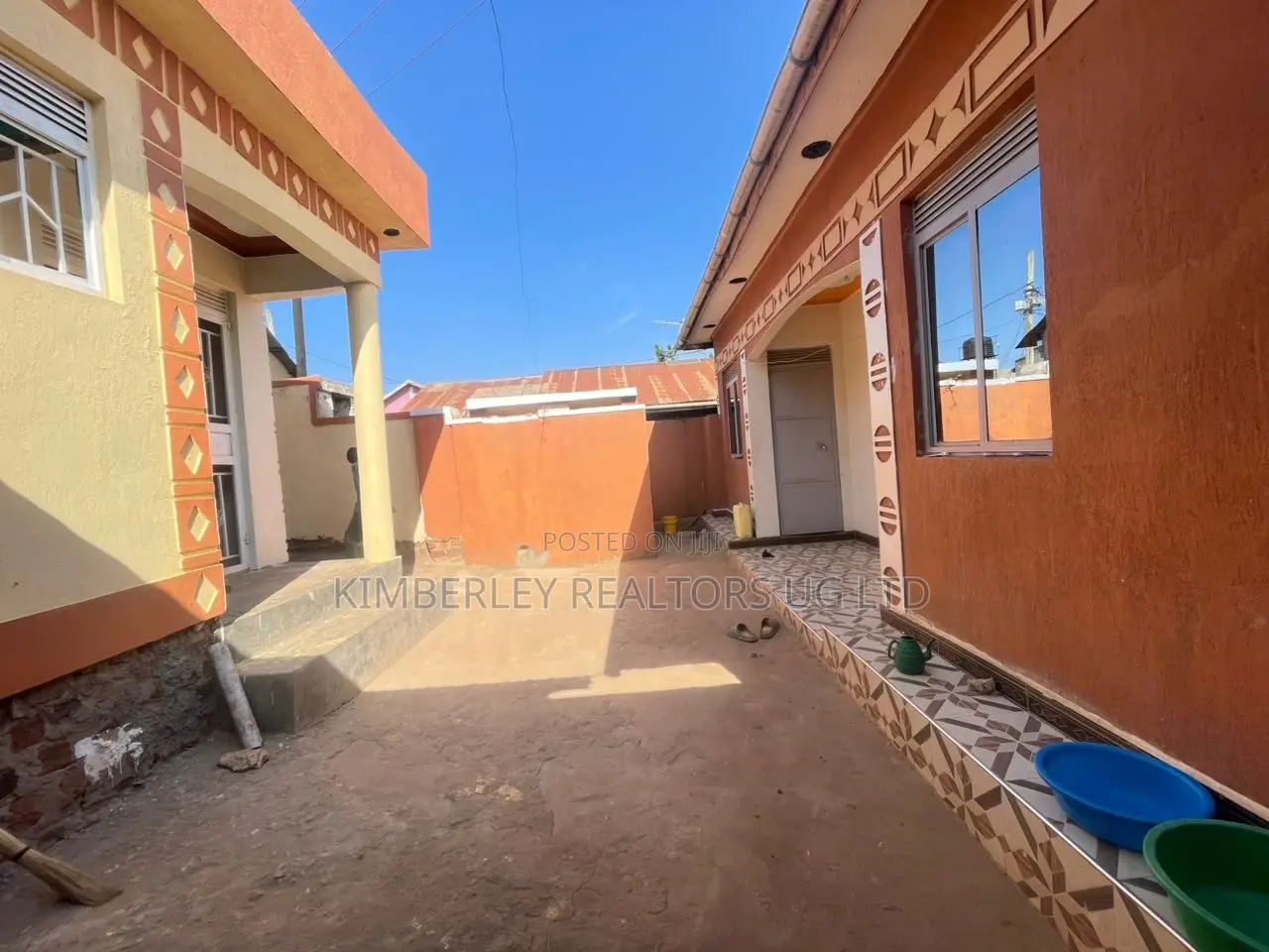 4bdrm House in Division A for sale