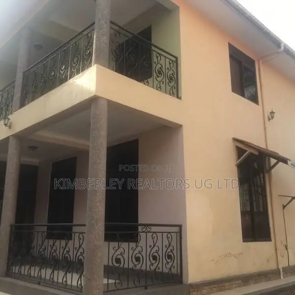 8bdrm Block of Flats in Division A for sale