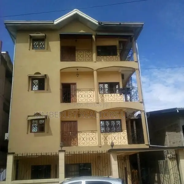 8bdrm Block of Flats in Division A for sale