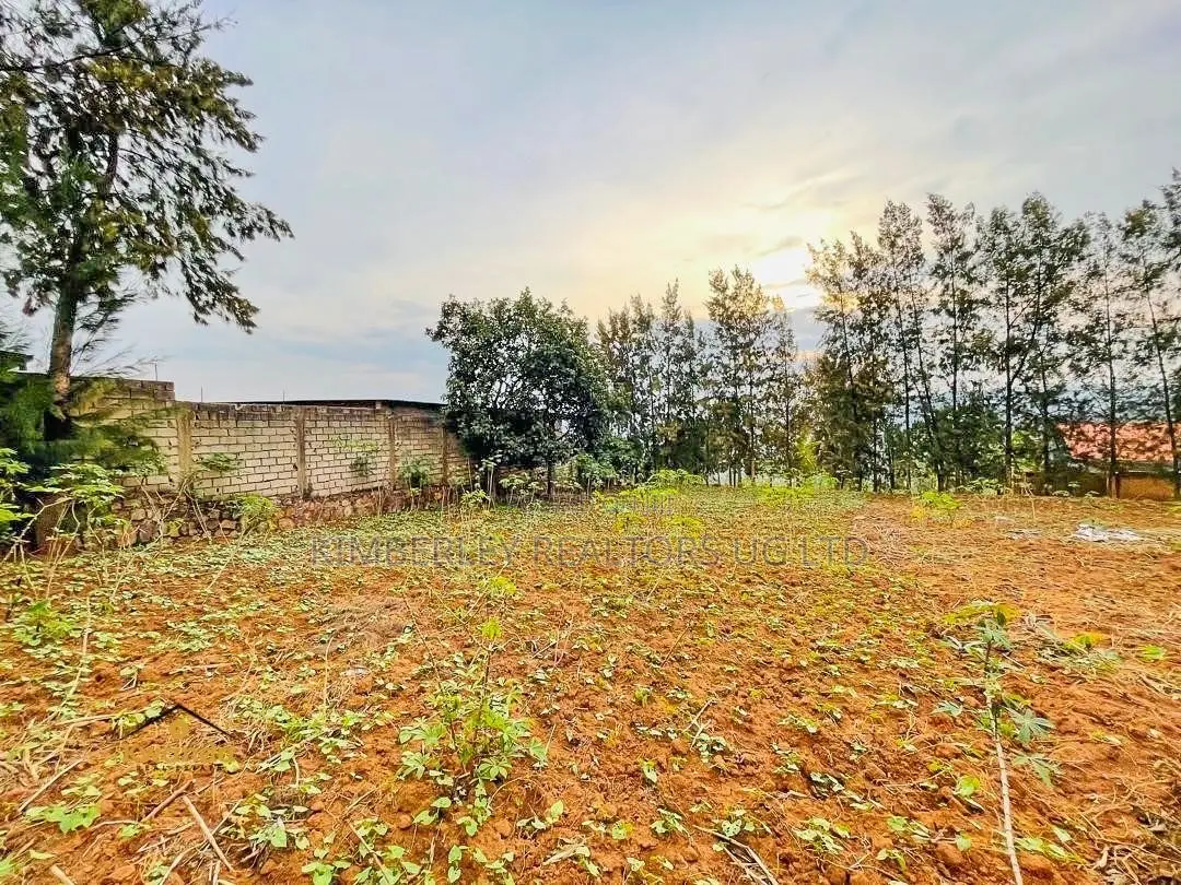8bdrm Block of Flats in Division A for sale