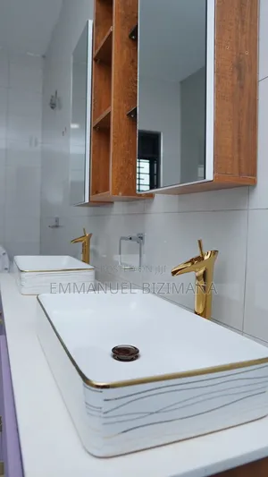 Furnished 6bdrm House in Kyanja, Central Division for sale