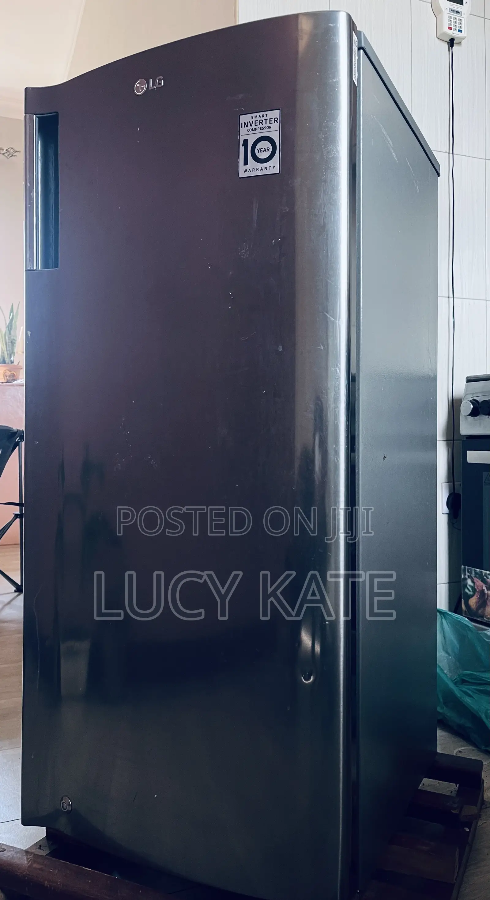 Lg Smart Inverter Refrigerator 170l – Excellent Condition